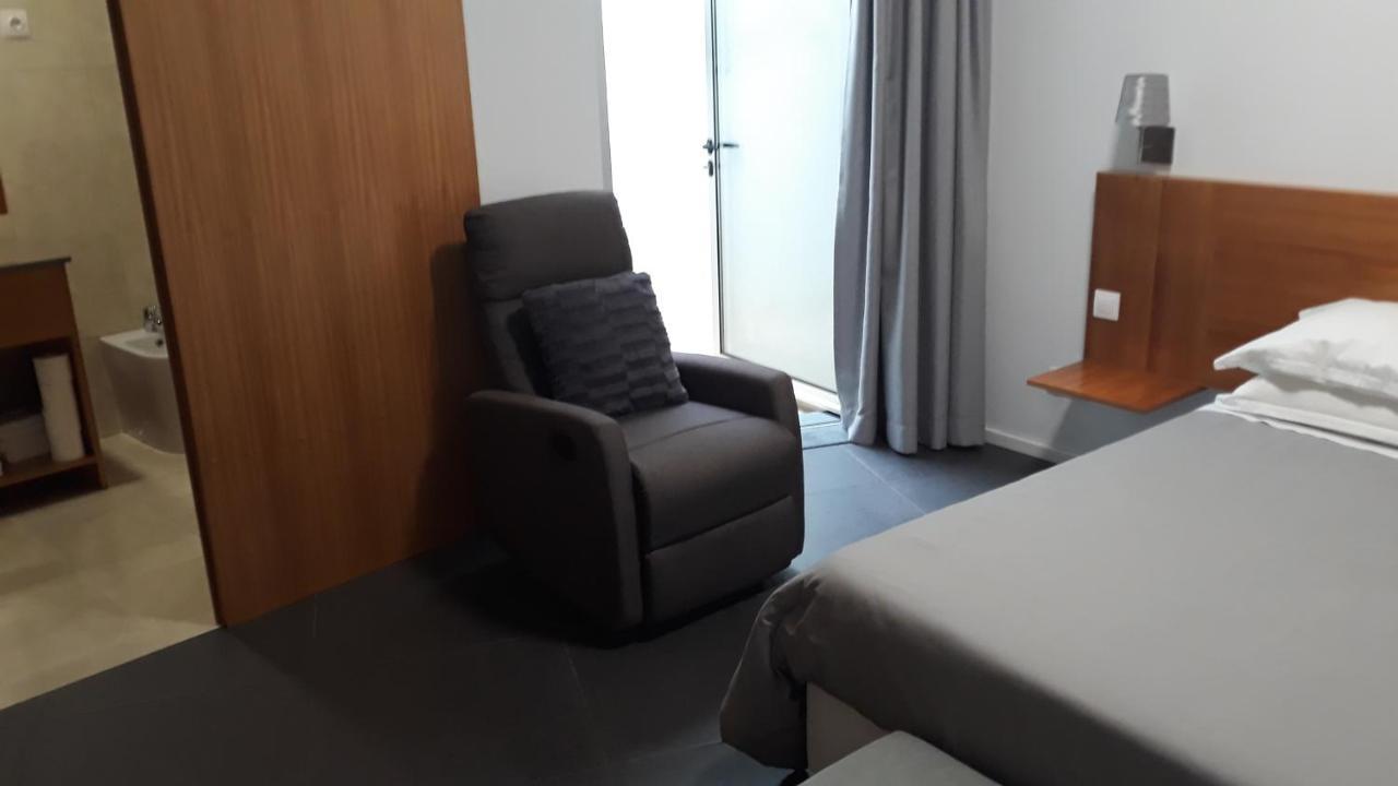Angra Downtown Apartment Angra do Heroísmo Екстериор снимка